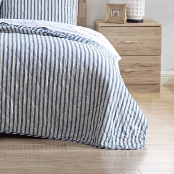 BRAND NEW Stone Cottage Willow Way Stripe Farmhouse Quilt Set – Full/Queen - Picture 2 of 5